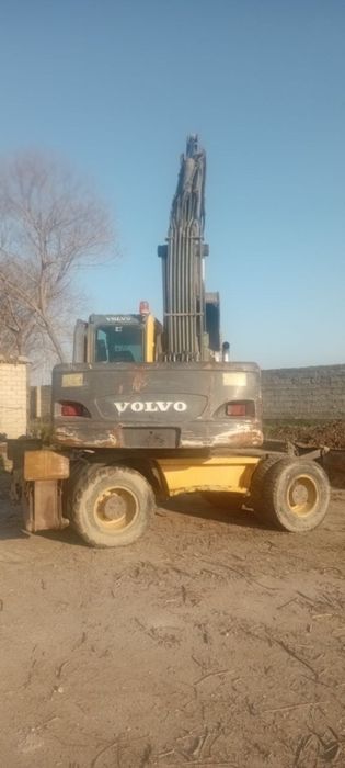 VOLVO EV180B 44000$ kelishiladi