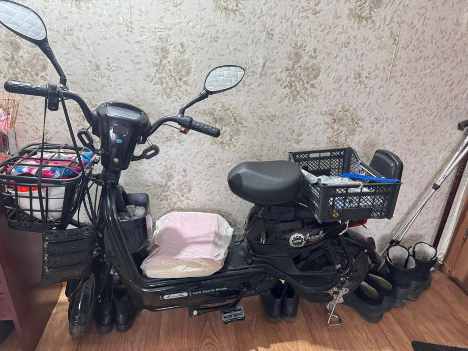 Продам Электро мопед