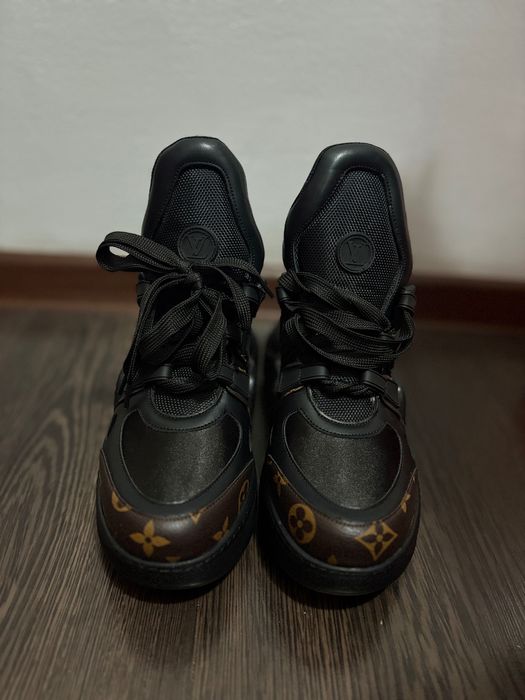 Adidași louis vuitton