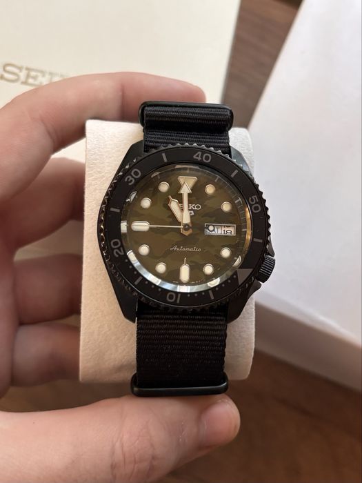 Нов Мъжки Автоматичен Часовник  Seiko 5 Sports SRPJ37K1