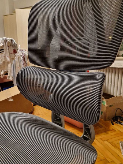 Scaun ergonomic, cotiere 3D, suport picioare, roti silicon, Full Mesh