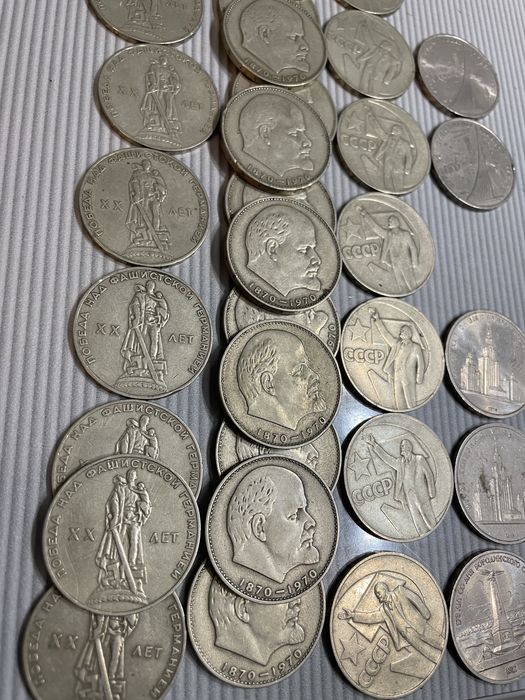 Продам коллекционные монеты