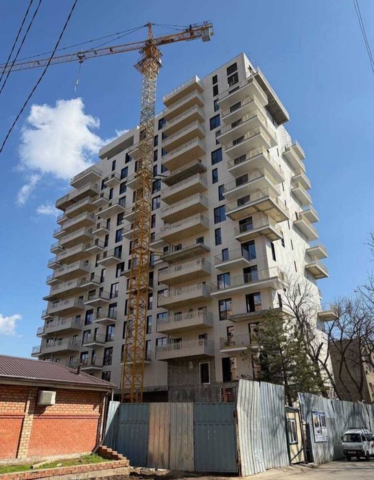 Продаётся 1/13/15 квартира в ЖК Italiano Vero,ор Ц1, ул Садыка Азимова