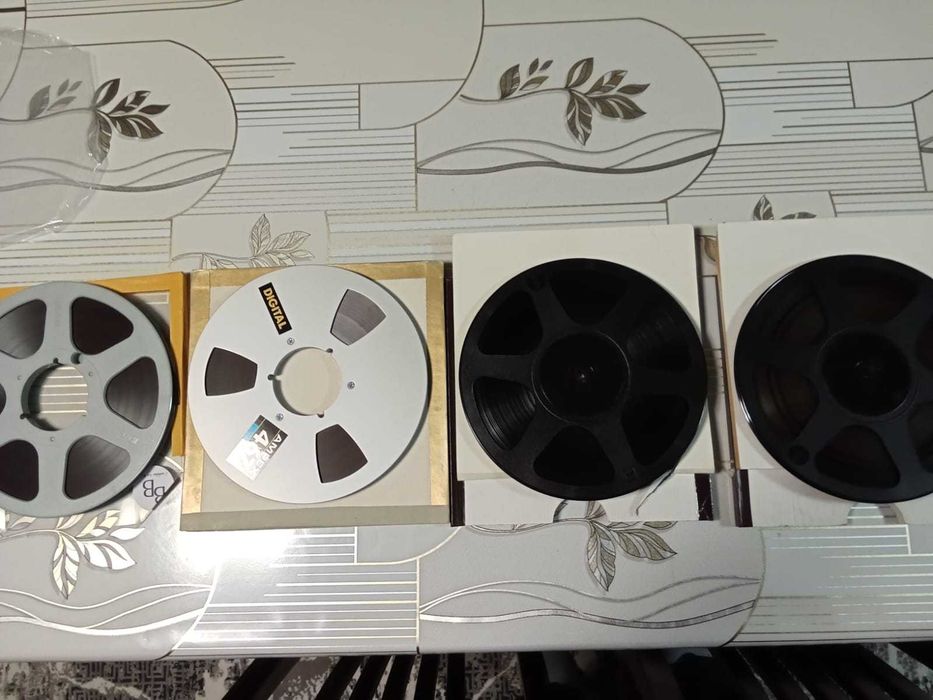 Катушки с лентой 1000 м