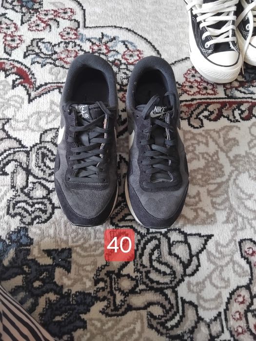 Кроссовки мужские 42 и40