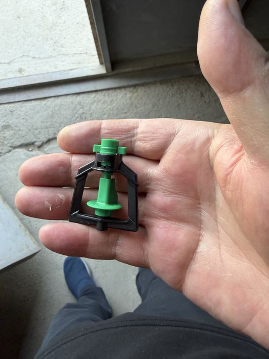 Микроклимит ва томчилаб сугариш нарсалари ишлаб чикарувчимиз