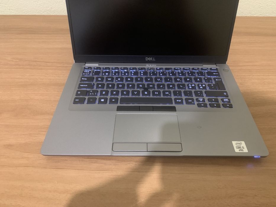 Продавам ултрабук Dell 5410