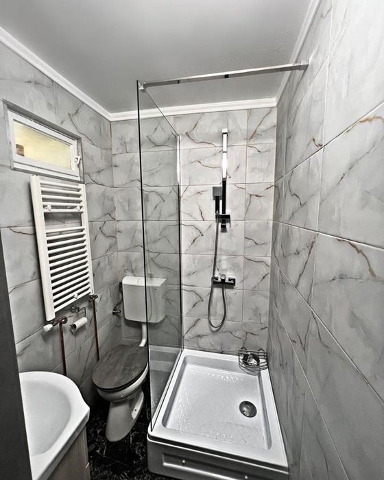 Cazare Apartament cu Jacuzzi Privat si Bucatarie