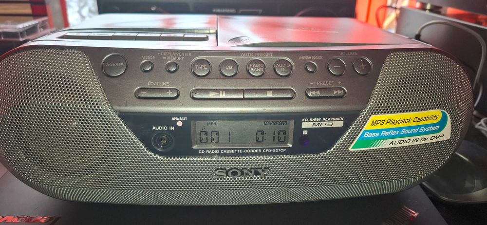 Radio casetofon cu cd SONY