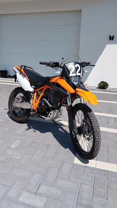 Motocicleta de 125 din 2020