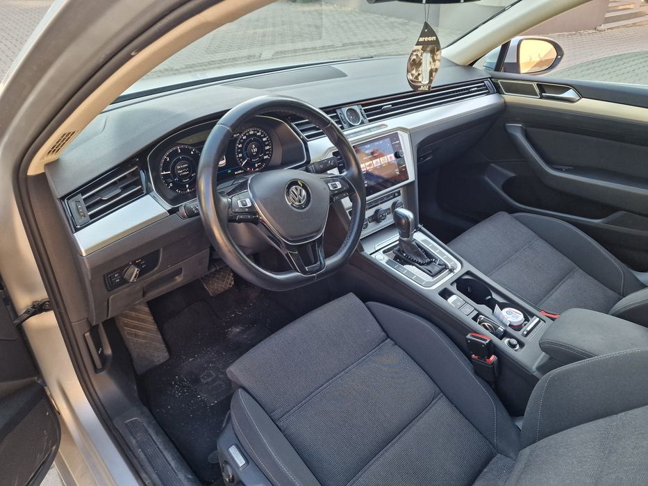 VOLKSWAGEN Passat 2019 — imagine 2