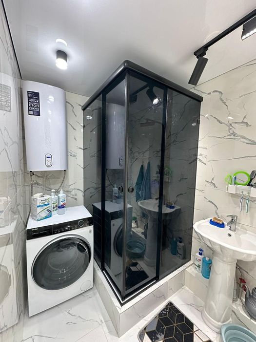 Душевые кабины стеклянные перегородки