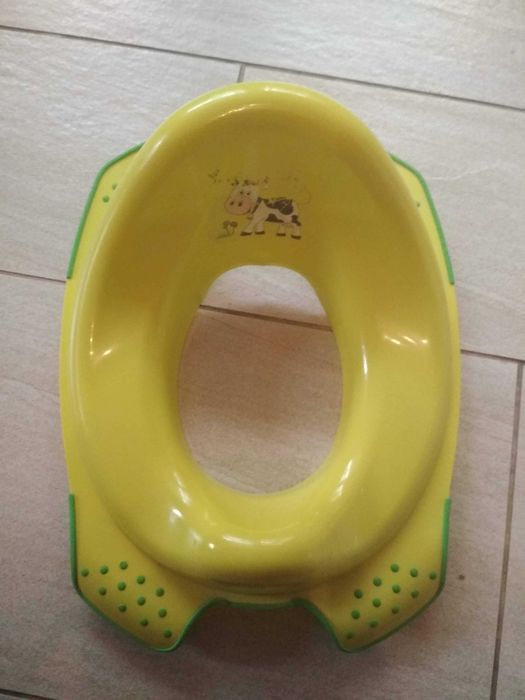 Детски анатомичен неплъзгащ адаптор седалка за тоалетна чиния гърне