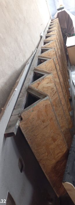 Металлическая лестница.