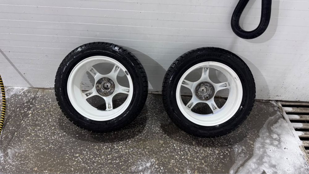 Продам комплект диском с шинами R15