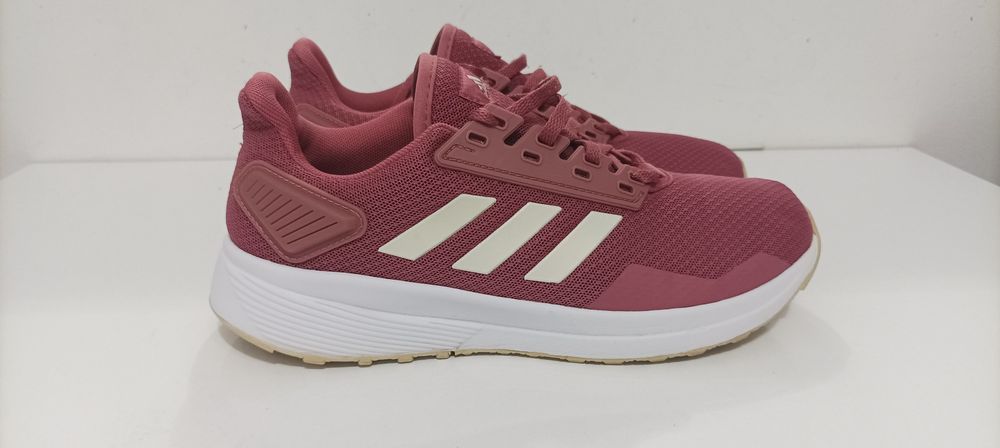 Дамски маратонки Adidas Duramo 9