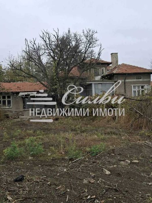 Самостоятелна ТУХЛЕНА къща в с.Царев брод!