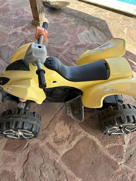 Детско бьги с акумолаторна батерия