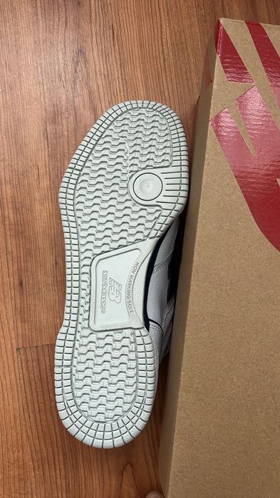 New Balance Tom Knox 600