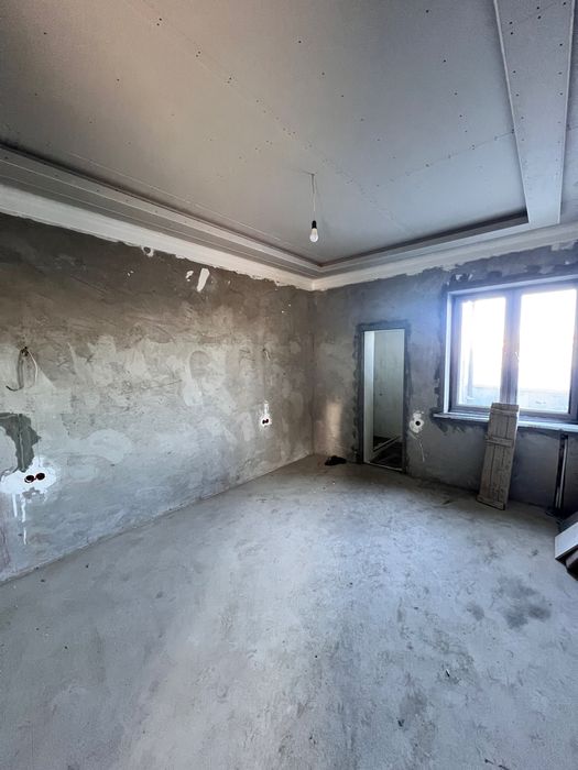 Продается новый коттедж состоит из 2 соток дом- 300квадратов 7 комнат