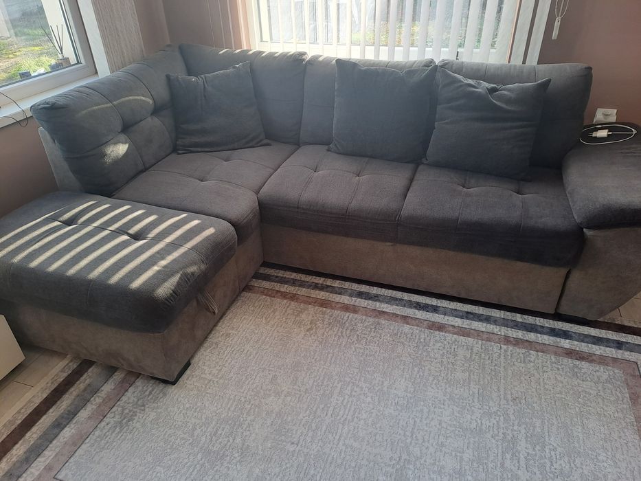 Холов разтегателен диван