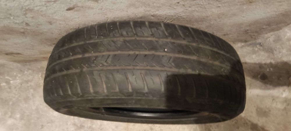 Продавам летни гуми 195 65 R15