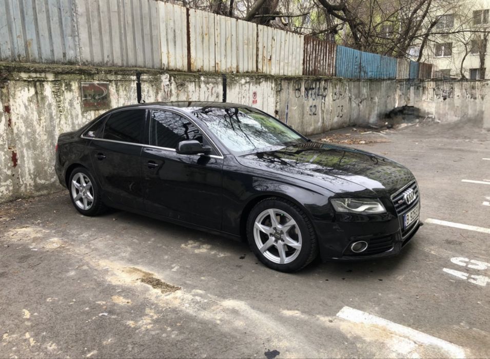 Vand Audi A4 B8 2010