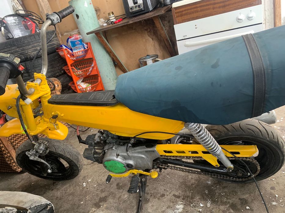 Продавам Yamaha Bobby