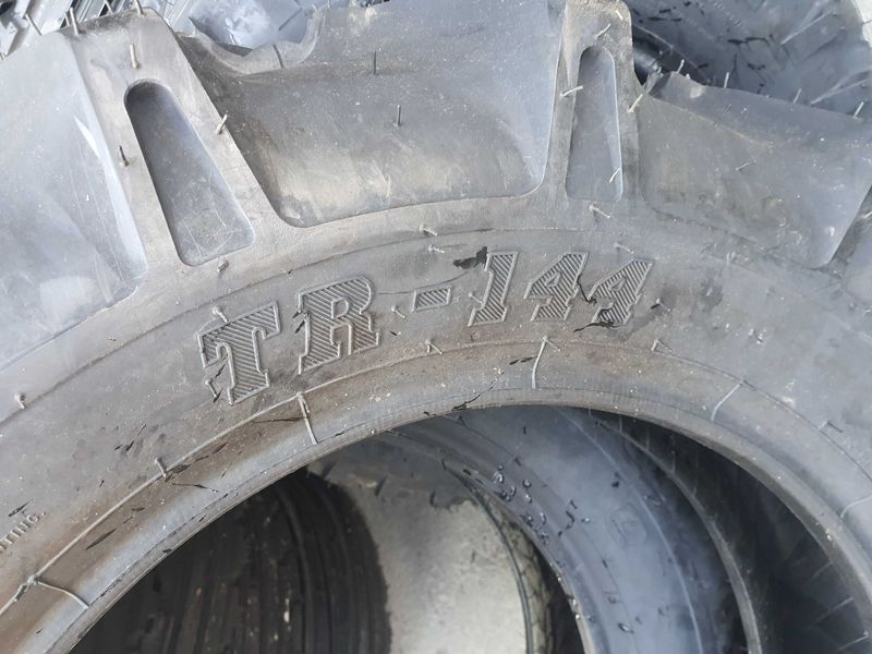 8-18 cauciucuri noi pentru Kubota sau alte tractoare japoneze AQZX