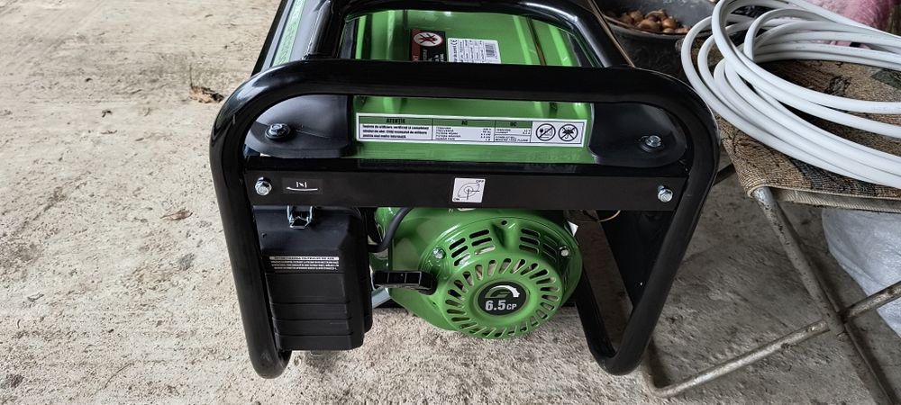 Generator de curent benzina Greenfield G-EC3100P monofazat AVR 2,3 kW