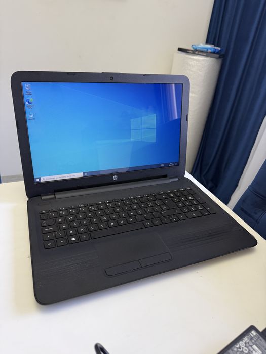 Laptop HP 250 G6 Intel i3-6006U 2.00 GHz, Skylake, 15 6, 4GB, 500GB Excelent