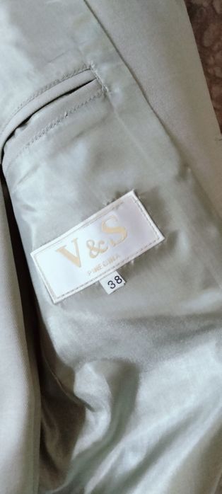 Костюм двойка продам.