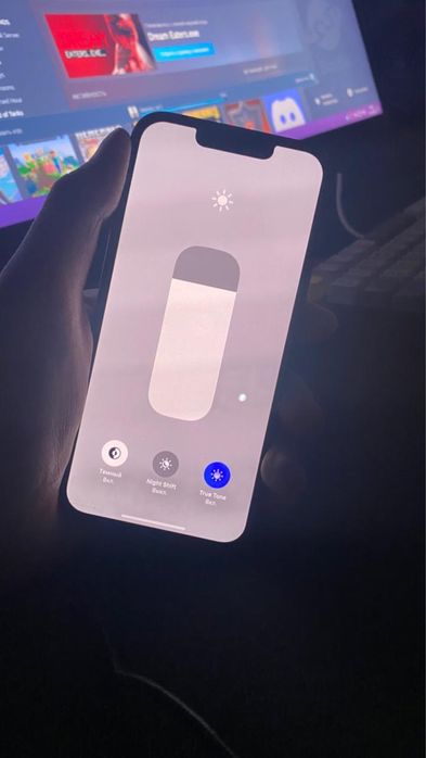 Продам айфон 13 128 гб