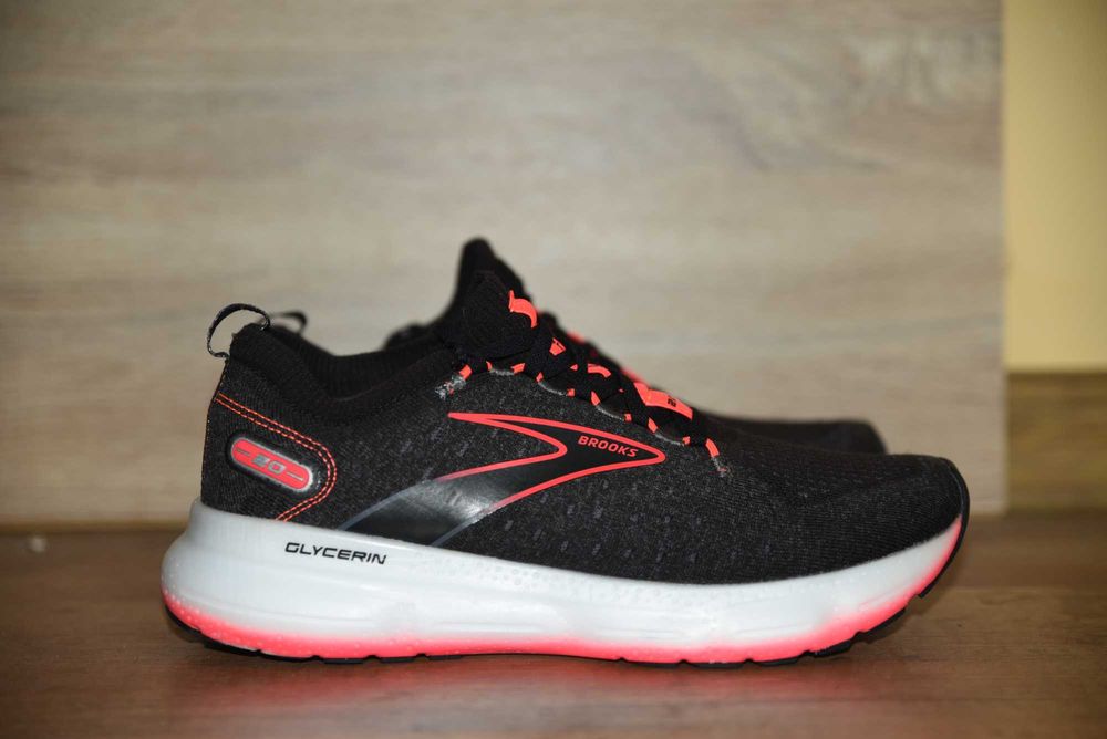 Brooks Glyceryn 20, номер 42