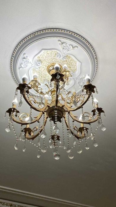 срочно продам люстру