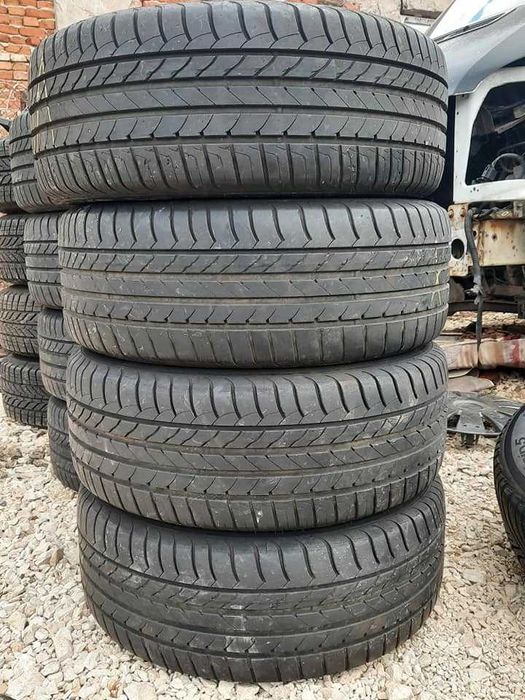 4 Броя 215/50/17 Goodyear 2x7,2mm 2x6mm