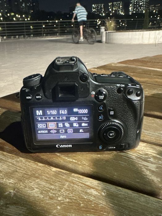 Canon EOS 6D  легендааа