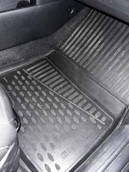 Продам резиновые коврики