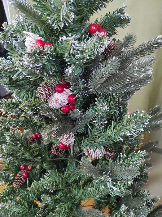 Елка с шишками Совпластитал