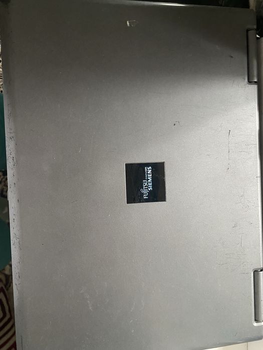 Продам ноутбук б/у  Fujitsu