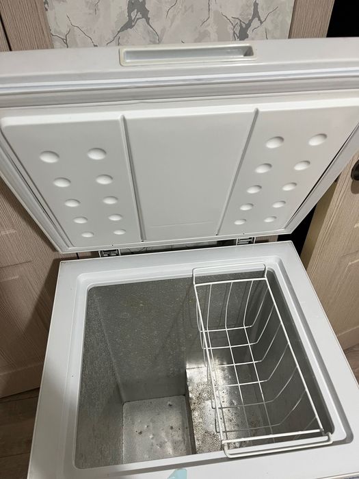 Продам морозильник