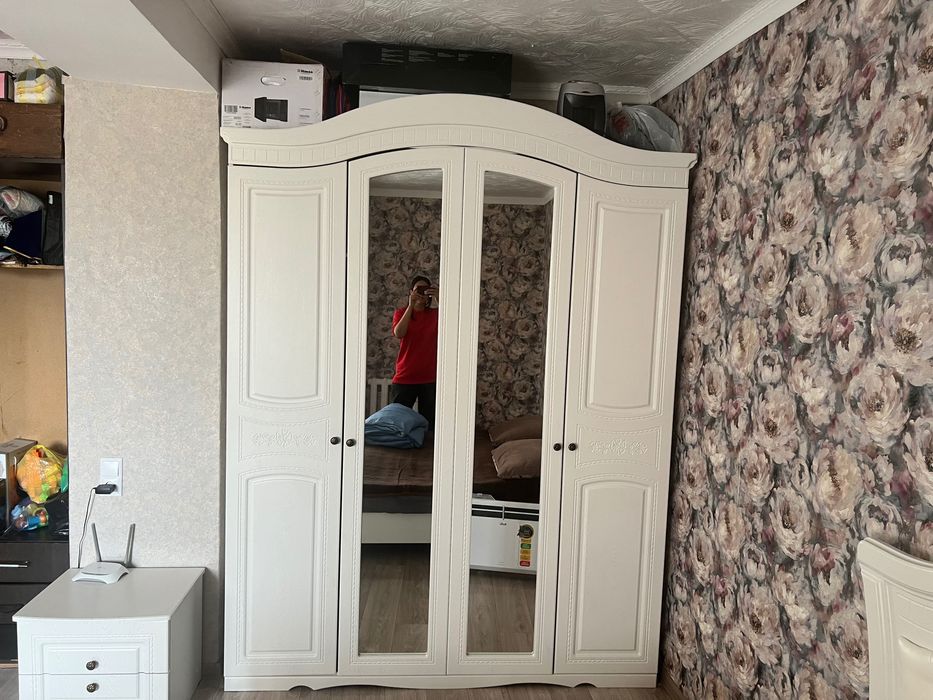 Продам шифонер в хорошем состояний