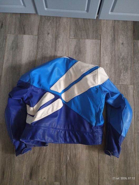 Geaca moto  piele M, 52