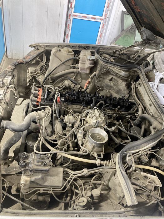 2 мерседеса 124