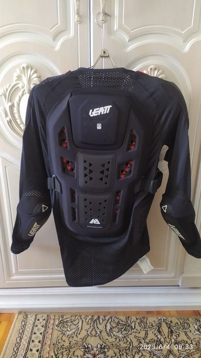 Защита тела Leatt Body Protector 3DF AirFit Hybrid