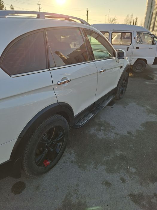 Срочно продаю каптиву 3