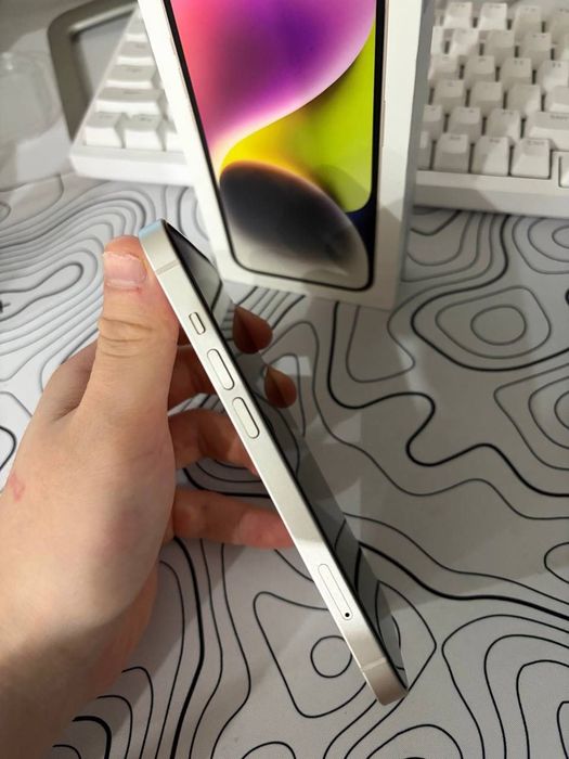 iPhone 14 продам