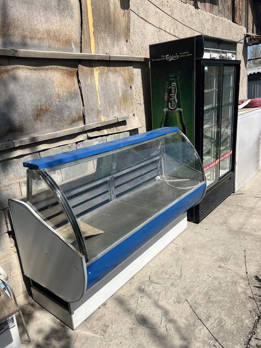 Продам ветринный холодильник