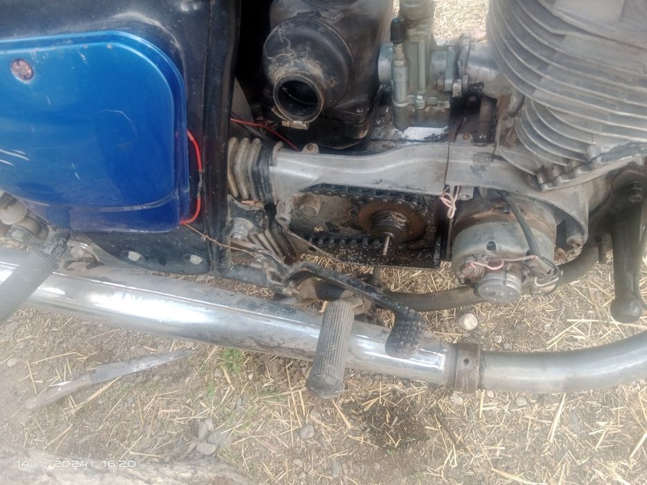 Мотоцикл ИЖ  мотор кап ремонт