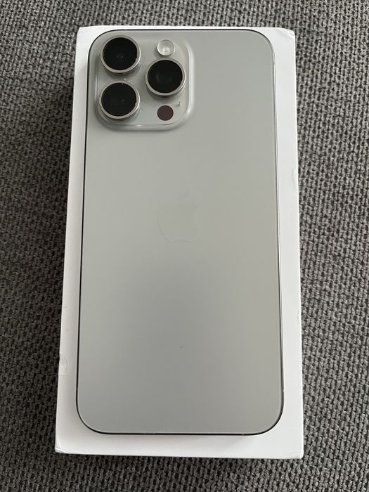 Apple Iphone 15 pro max 256gb Natural Titanium